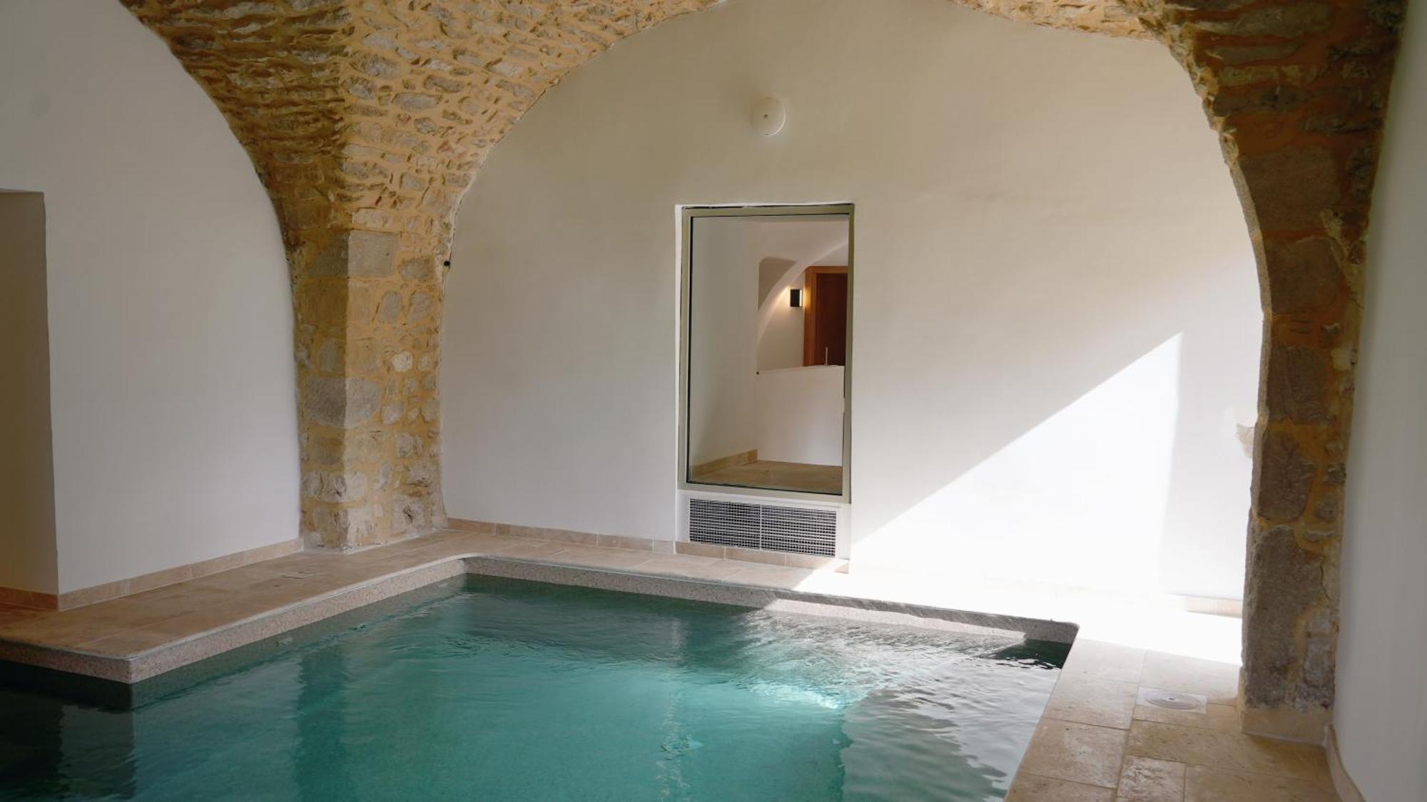 Domaine De Privadiere & Spa 于泽斯 外观 照片