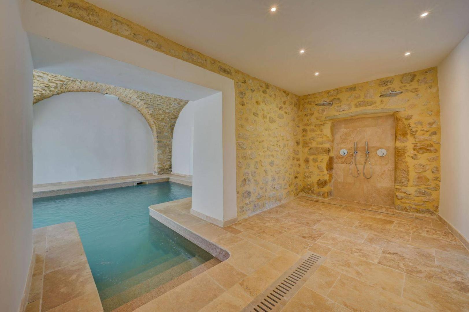 Domaine De Privadiere & Spa 于泽斯 外观 照片