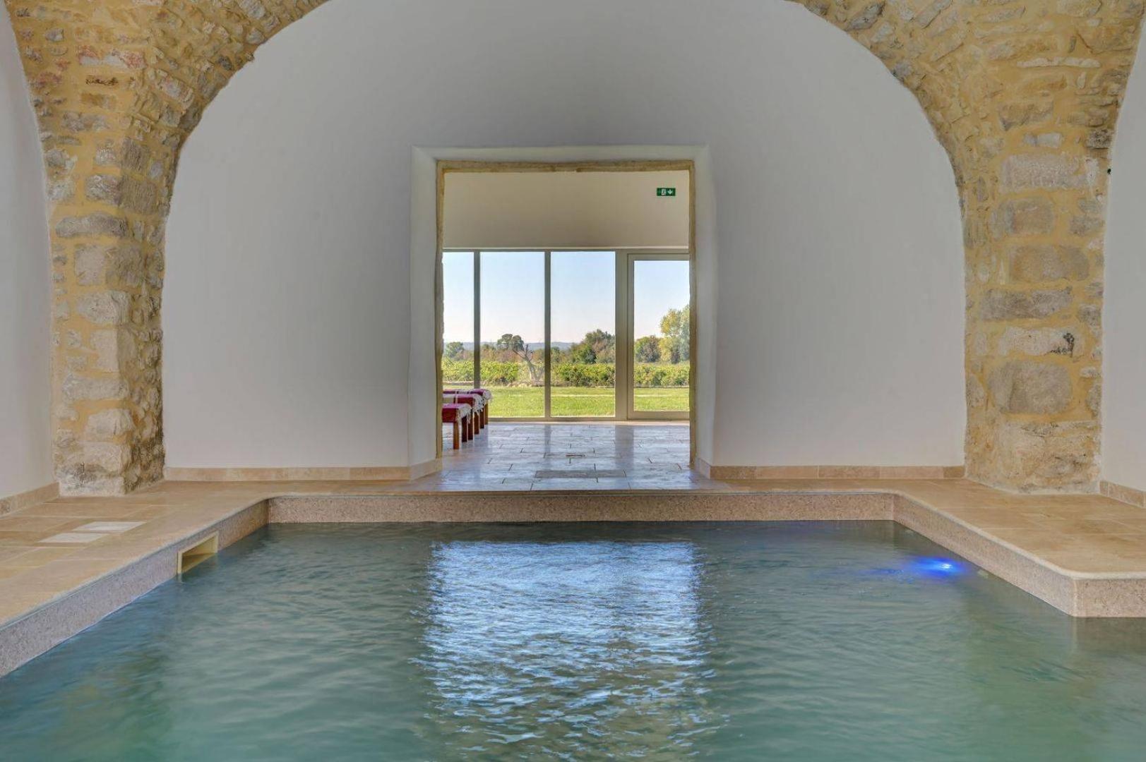 Domaine De Privadiere & Spa 于泽斯 外观 照片