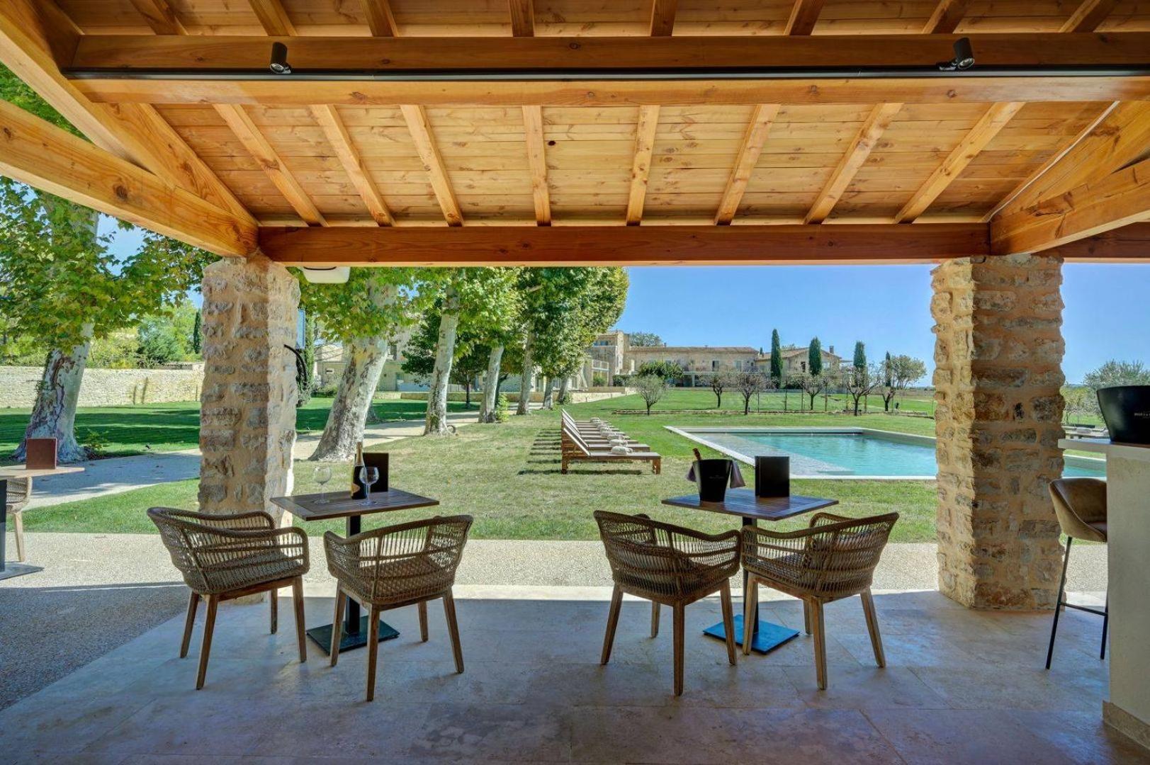 Domaine De Privadiere & Spa 于泽斯 外观 照片